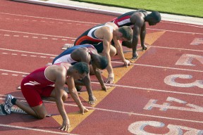F1赛车赛场焦点！比利时队对阵瑞士队，冠军之争悬念重重，胜负难料-九游