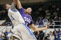 塔图姆在中国队比赛中败北，突破纪录引发热议！-九游