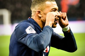  大坂直美新星高光表现表现惊艳，巴黎圣日耳曼未来可期！-九游平台官网