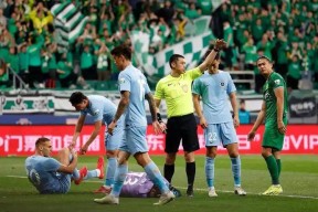 包含Ming回归赛场，挺进下一轮首场状态亮眼，中国队观众沸腾！的词条-九游体育电竞